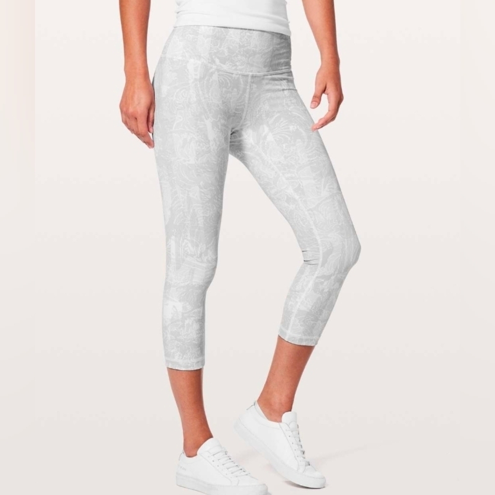Lululemon Wunder Under Crop (Hi-Rise) *21"Eternal Wave White Size 12 NWOT